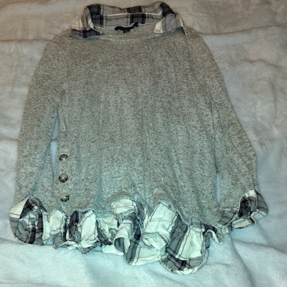Gray Plaid Top